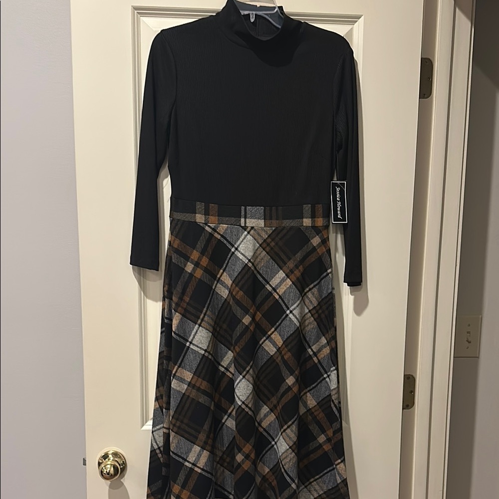 Jessica Howard Brown and Black Long Sleeve Mock Neck Shirt Dress